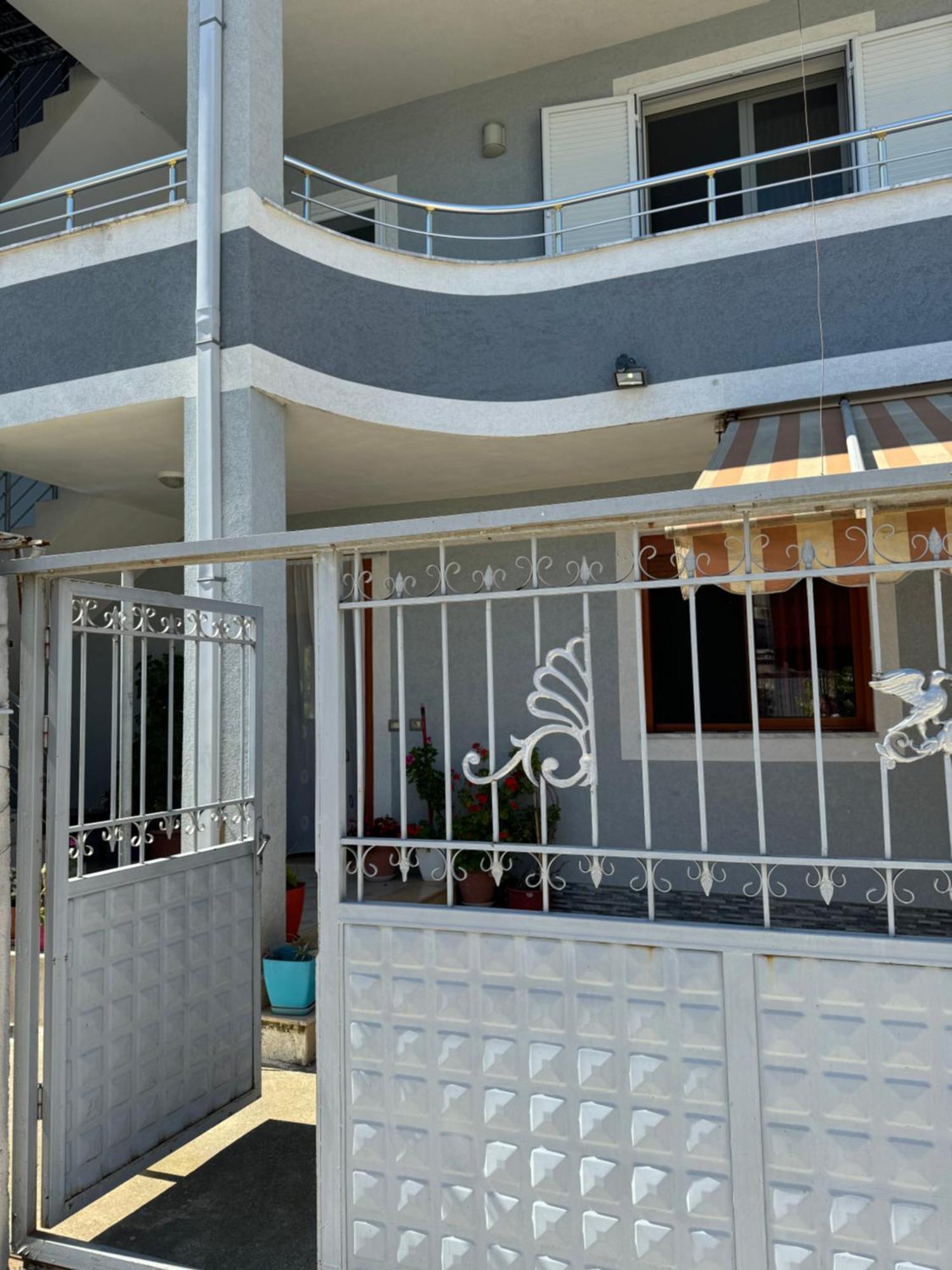 Ersi Apartment Durres Exterior photo