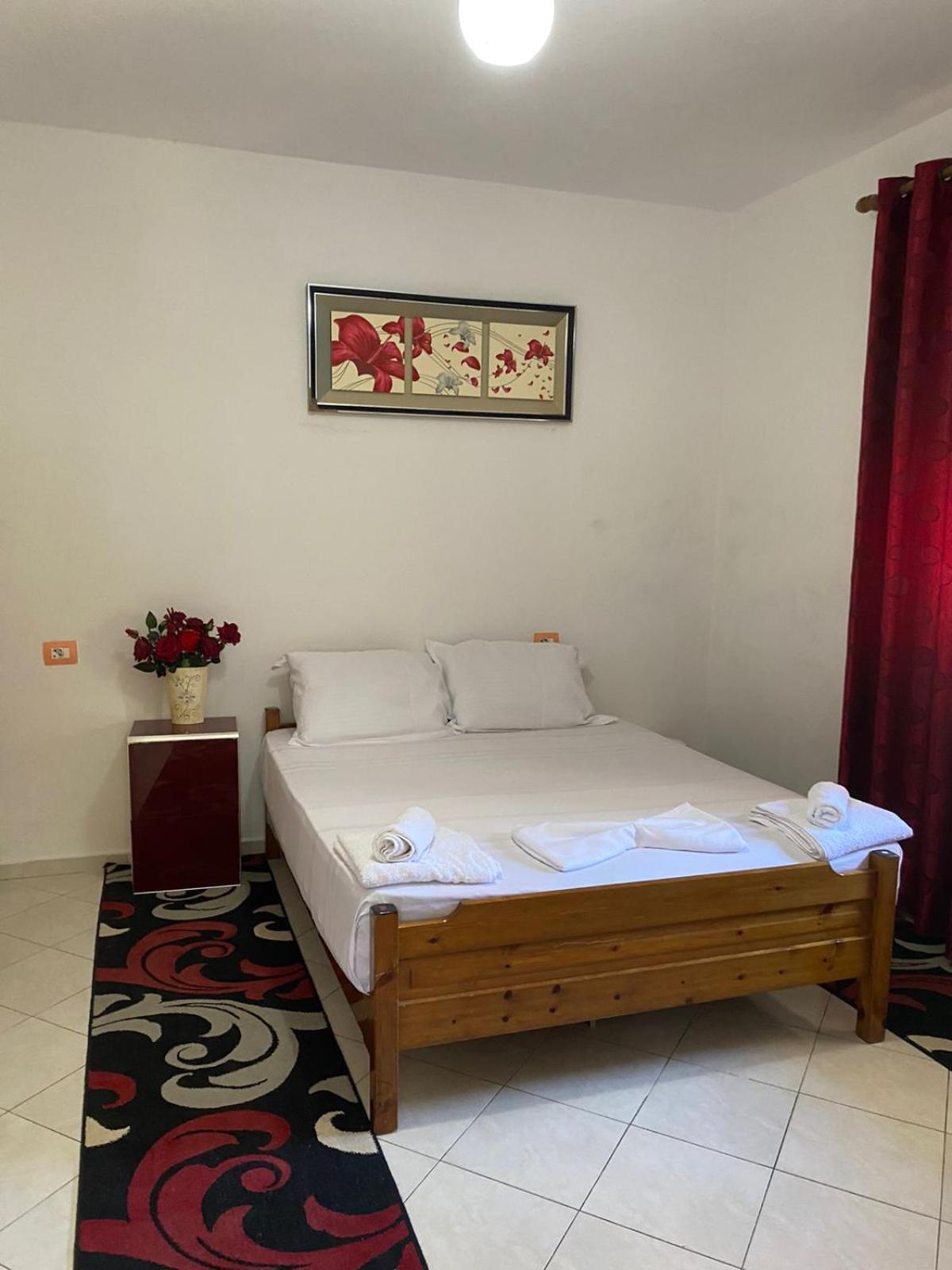 Ersi Apartment Durres Exterior photo